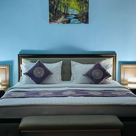 Hotel Shumon Dushanbe Bagian luar foto