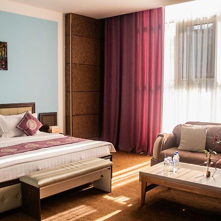 Hotel Shumon Dushanbe Bagian luar foto