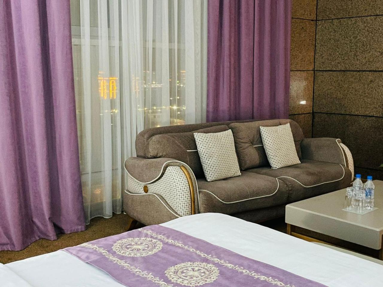 Hotel Shumon Dushanbe Bagian luar foto