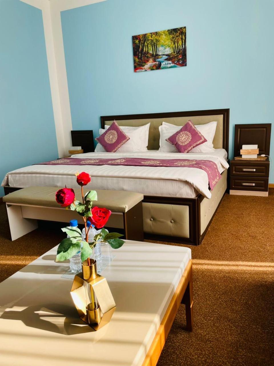 Hotel Shumon Dushanbe Bagian luar foto