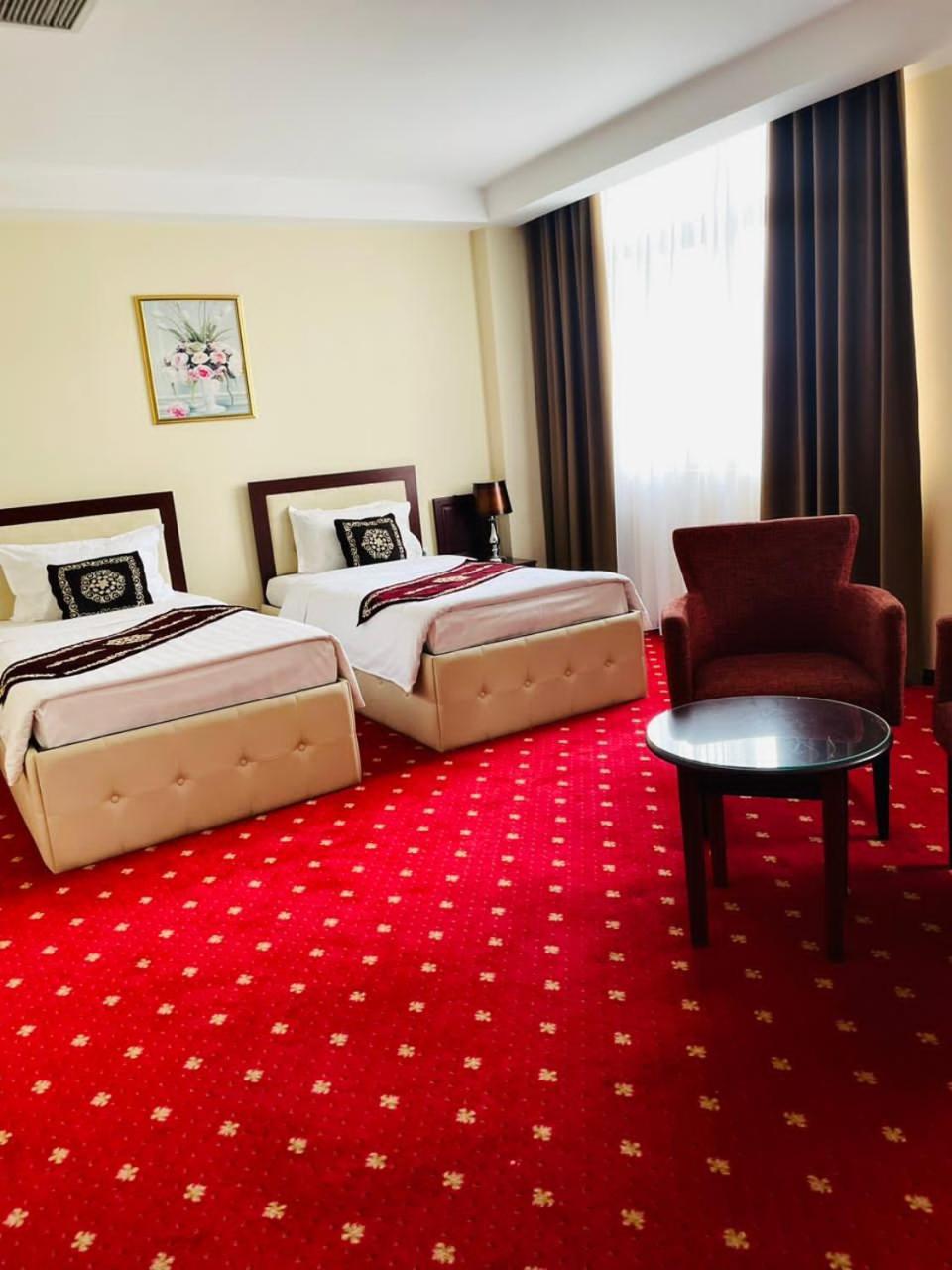 Hotel Shumon Dushanbe Bagian luar foto