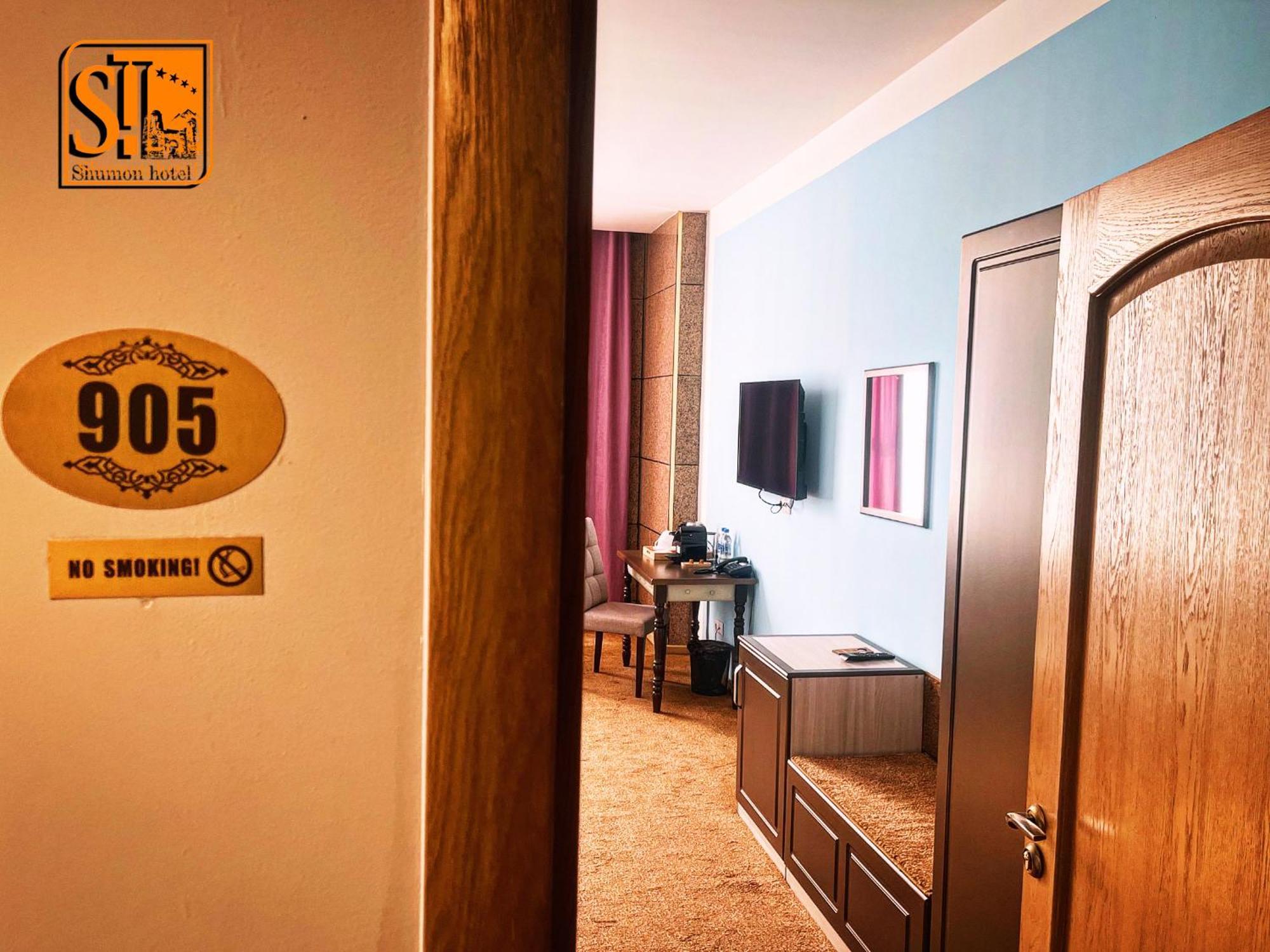Hotel Shumon Dushanbe Bagian luar foto